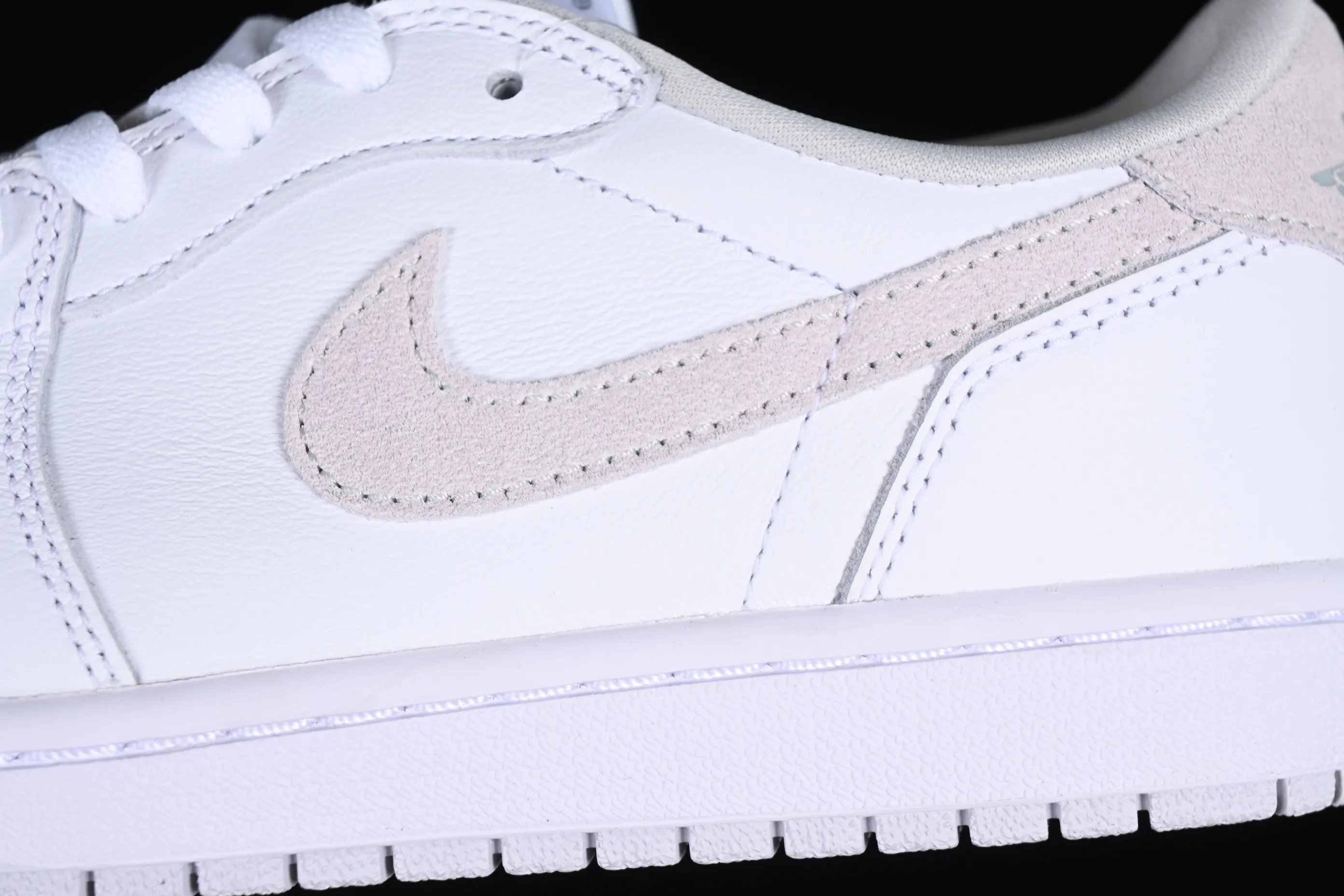 All categories Air Jordan Jordan series basketball shoes Air Jordan 1 Low G version pure original Air Jordan 1 Low OG "Shattered Backboard" AJ1 Joe 1 customized version white buckle shredded full head layer low-top basketball shoes CZ0790-100